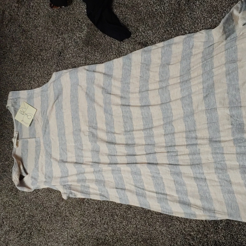 New Olivia Rae Women's Knee Length Dress Size Large